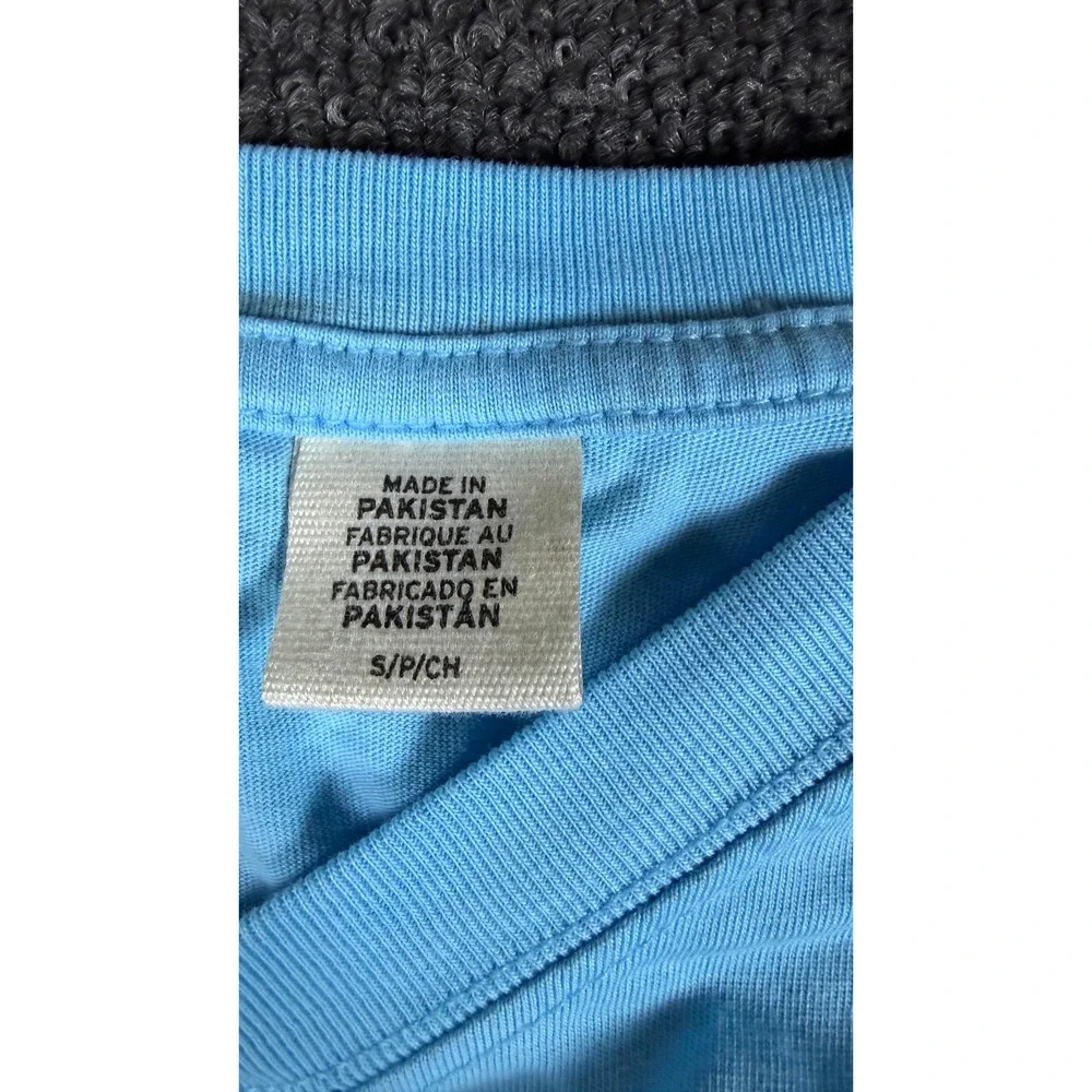 Levi's x Peanuts Snoopy Dive In Graphic T-Shirt Light Blue Small 56152-0007